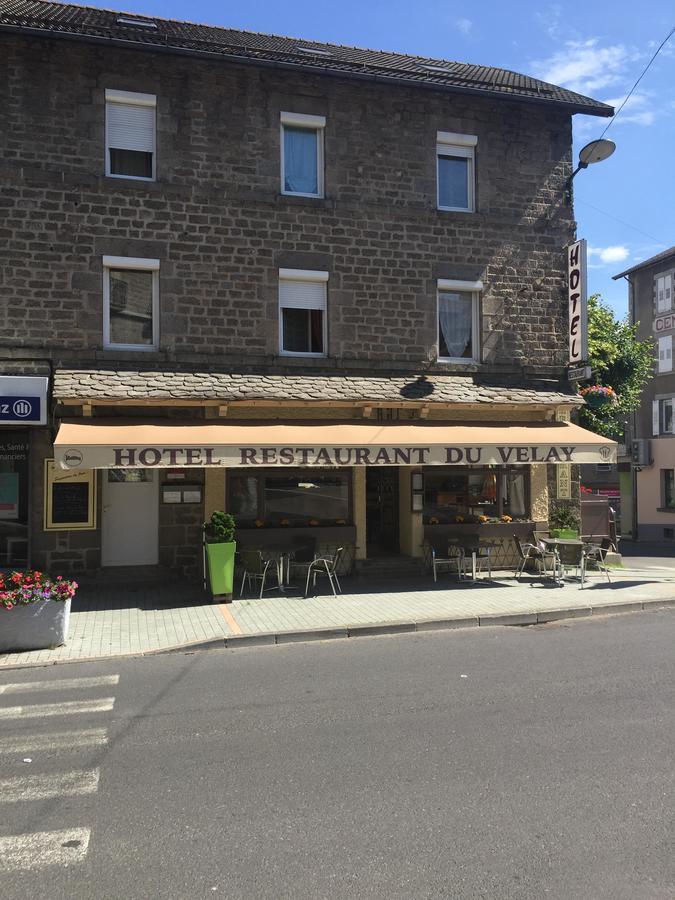 Hotel Restaurant Du Velay เลอฌ็องบง-ซูร์-ลีญง ภายนอก รูปภาพ